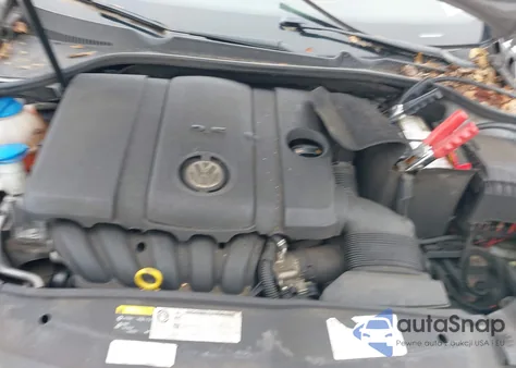 2014 Volkswagen Golf 2.5L из США, поврежденный, VIN WVWDB7AJ0EW009796